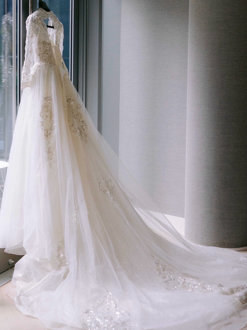 Beaded White long sleeve Wedding Gown with long train (Kate Middleton style)